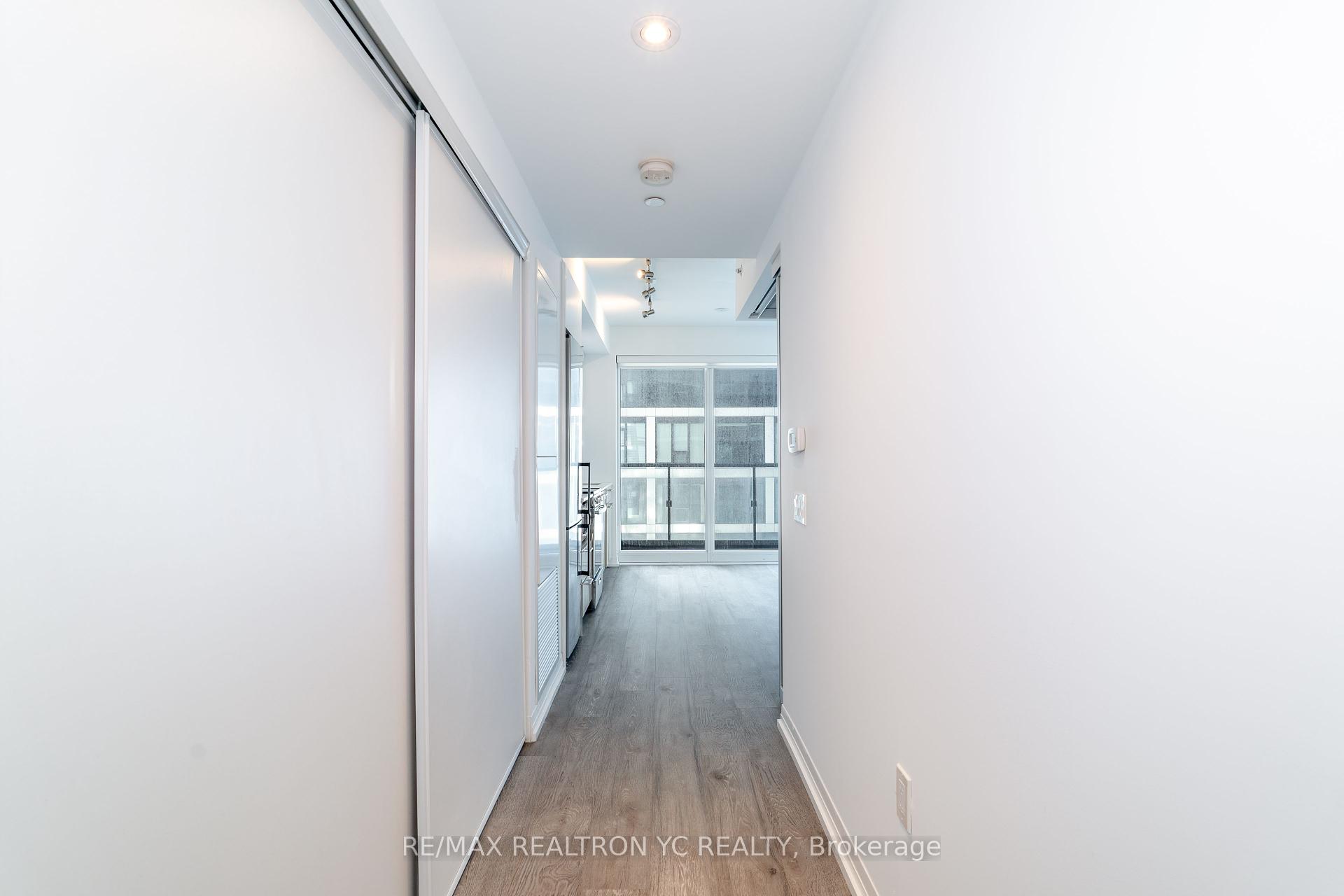 1 Bedroom Condo at 251 Jarvis,  Toronto For sale