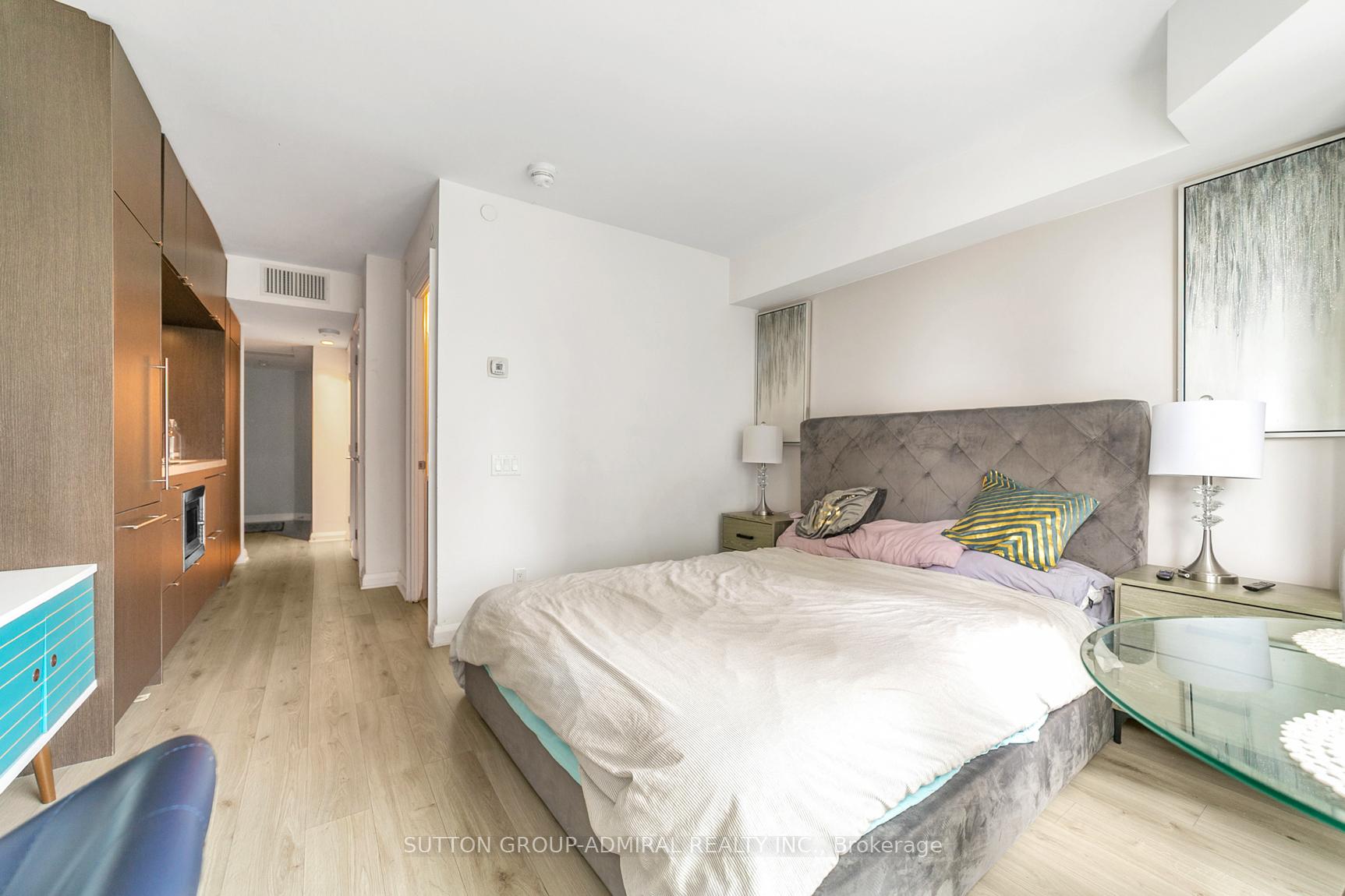 Condo at 155 YORKVILLE, Toronto For sale