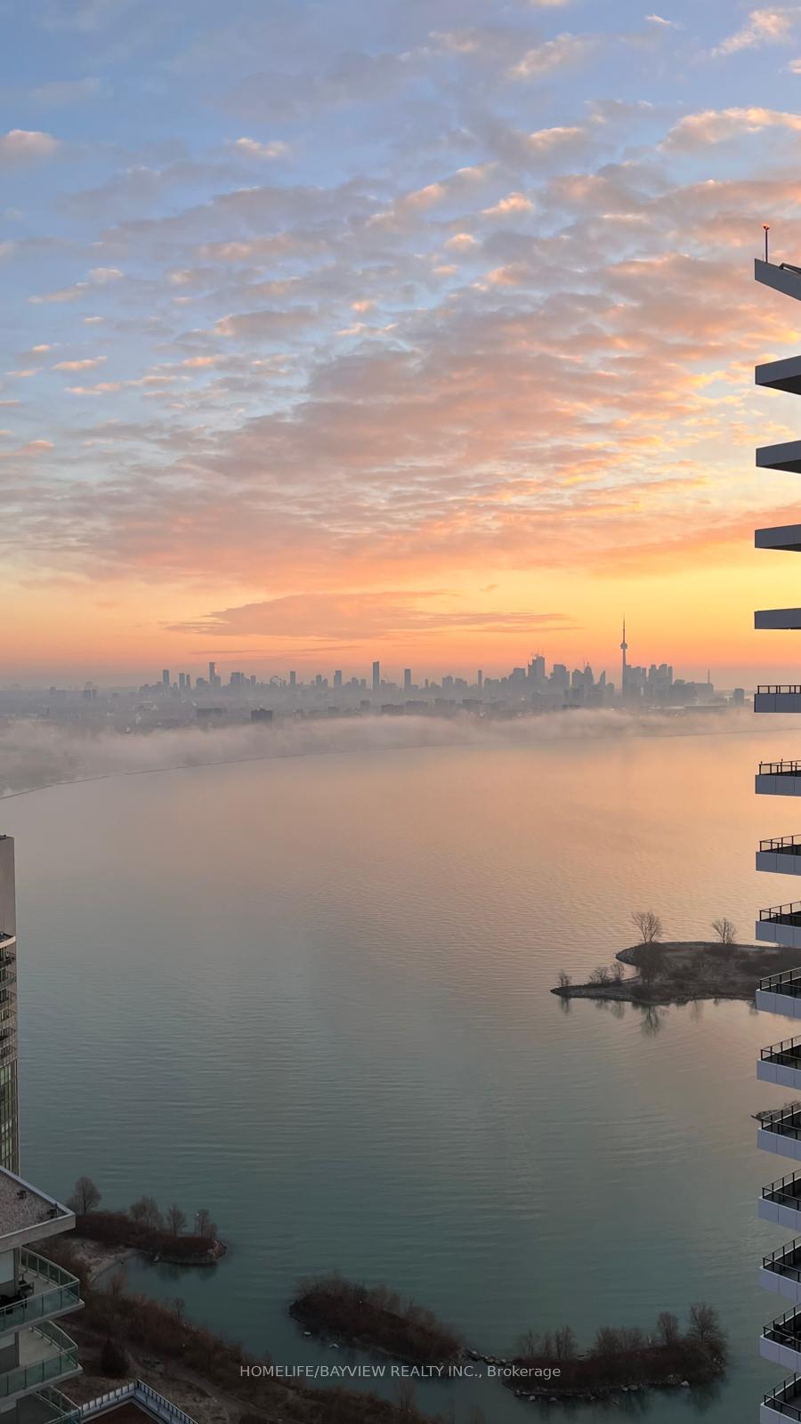 2 Bedrooms Condo at 30 SHORE BREEZE, Toronto For sale