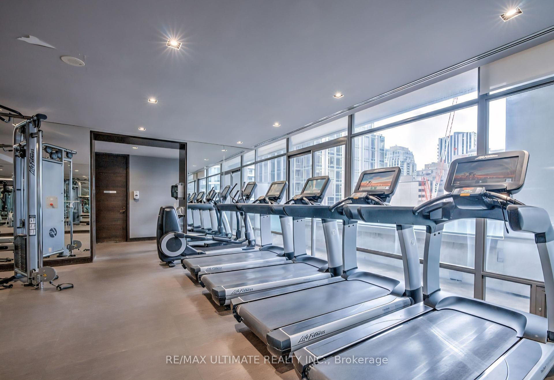 2 Bedrooms Condo at 18 Yorkville, Toronto For sale