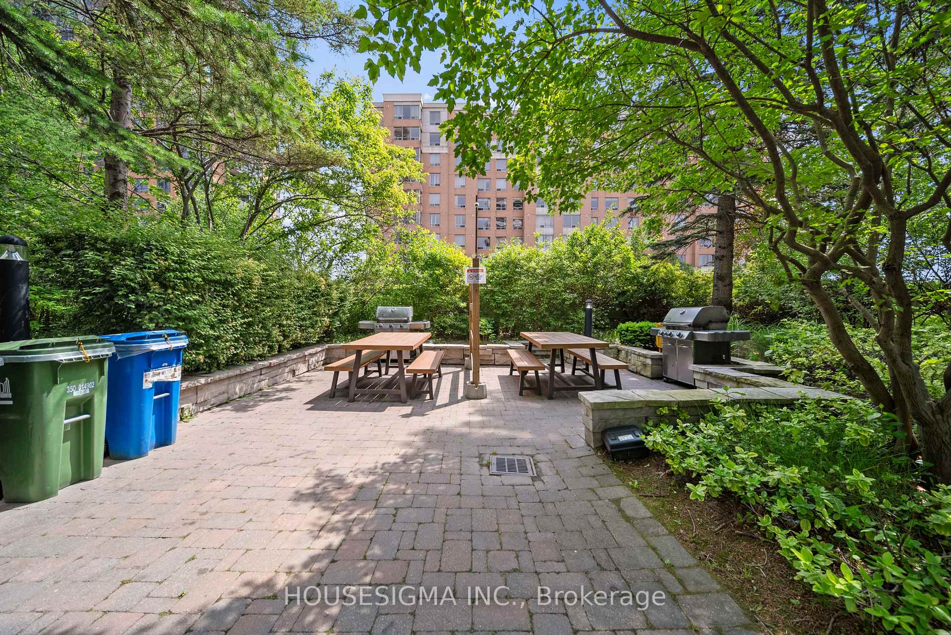3 Bedrooms Condo at 5 Northtown, Toronto For sale