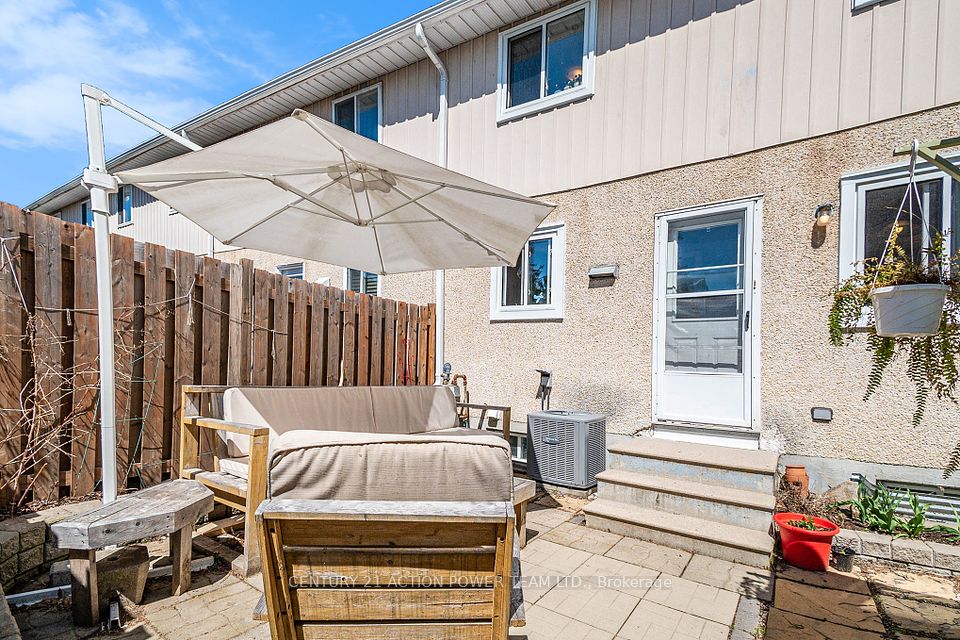 1554  E Beaverpond