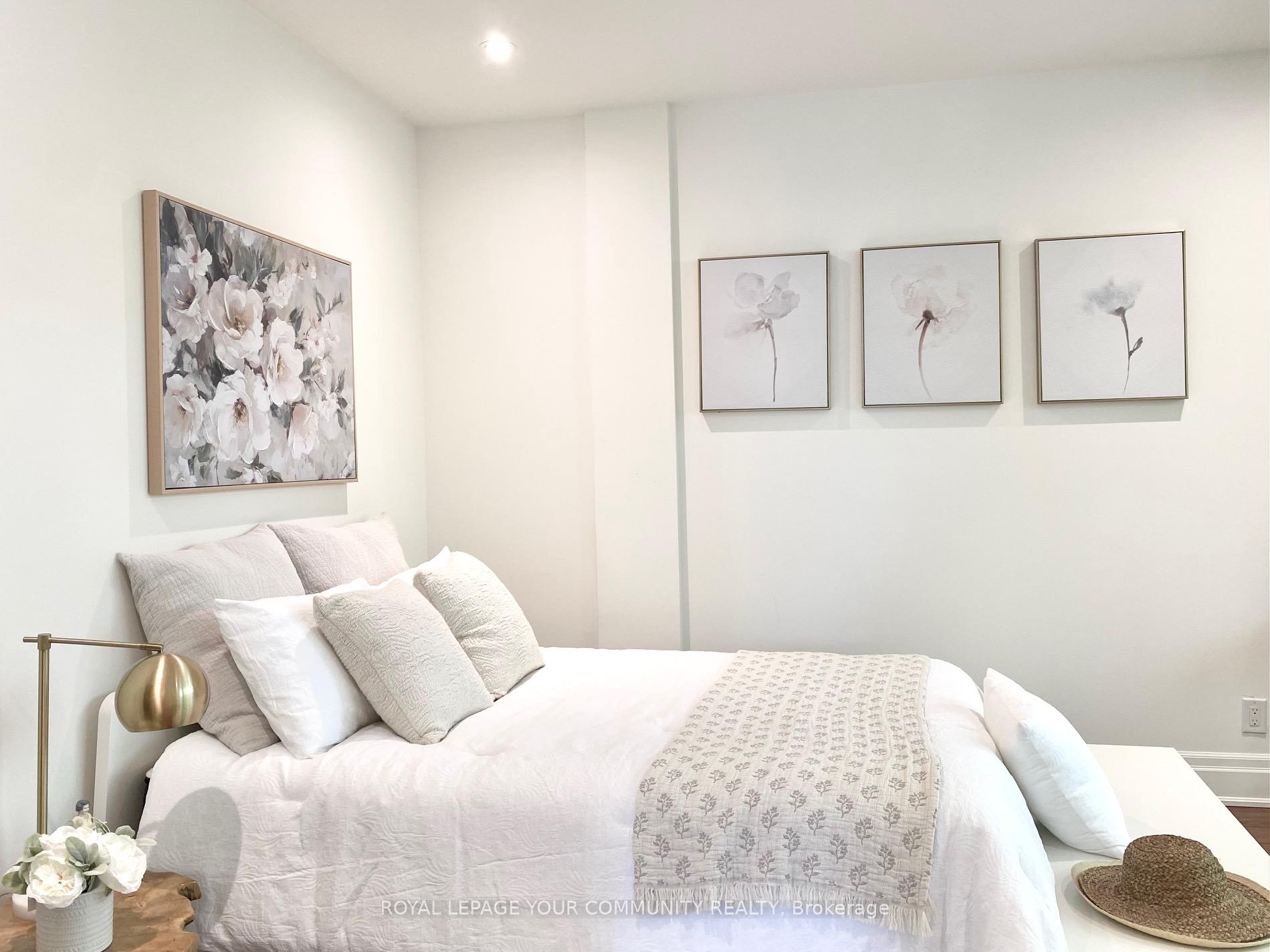 3 Bedrooms Condo at 1 Rainsford, Toronto For sale