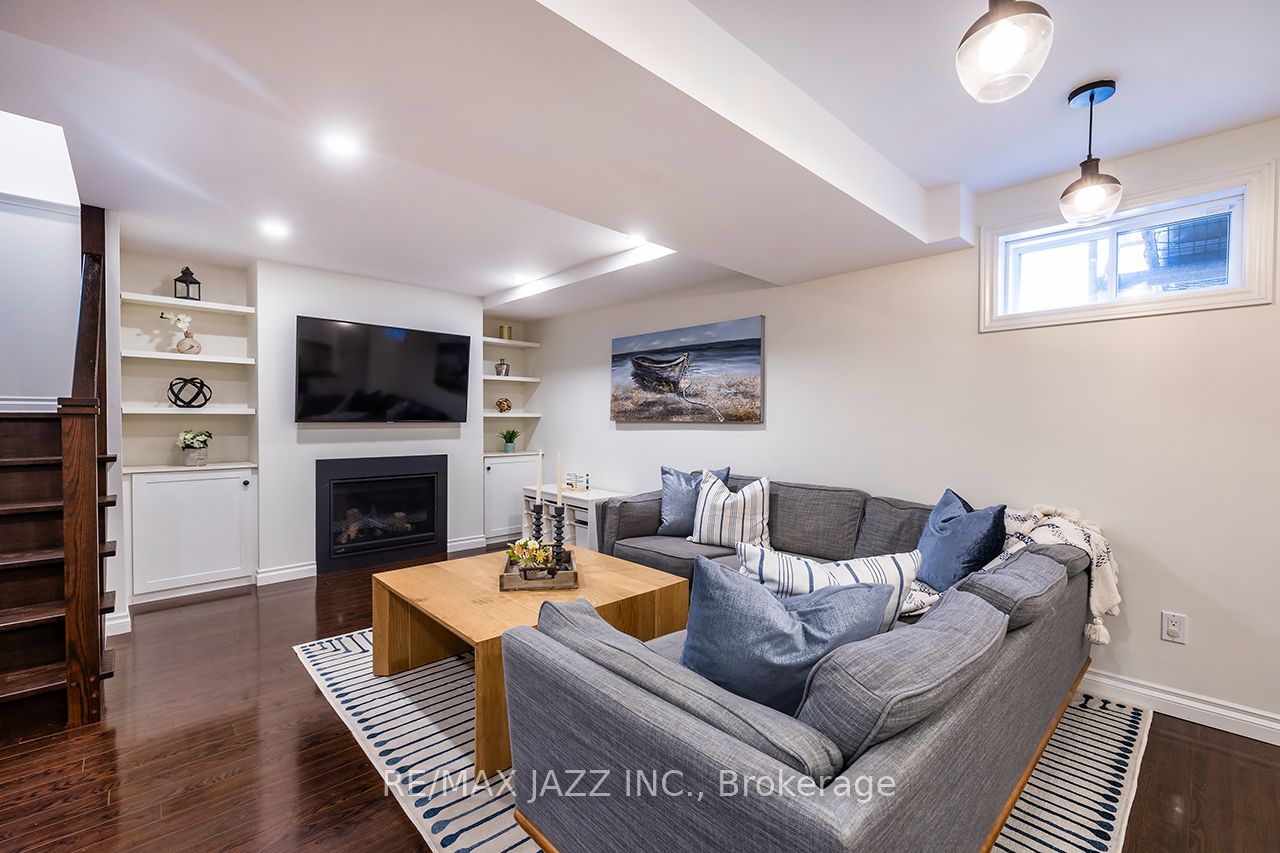 3 Rosewood Court