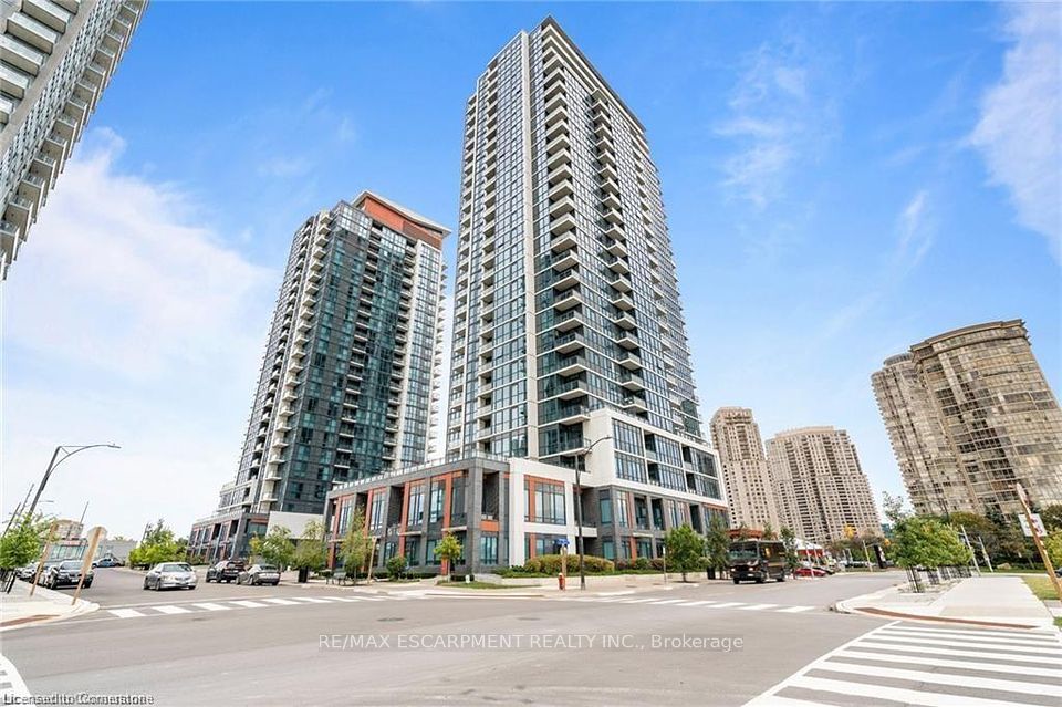 75 Eglington