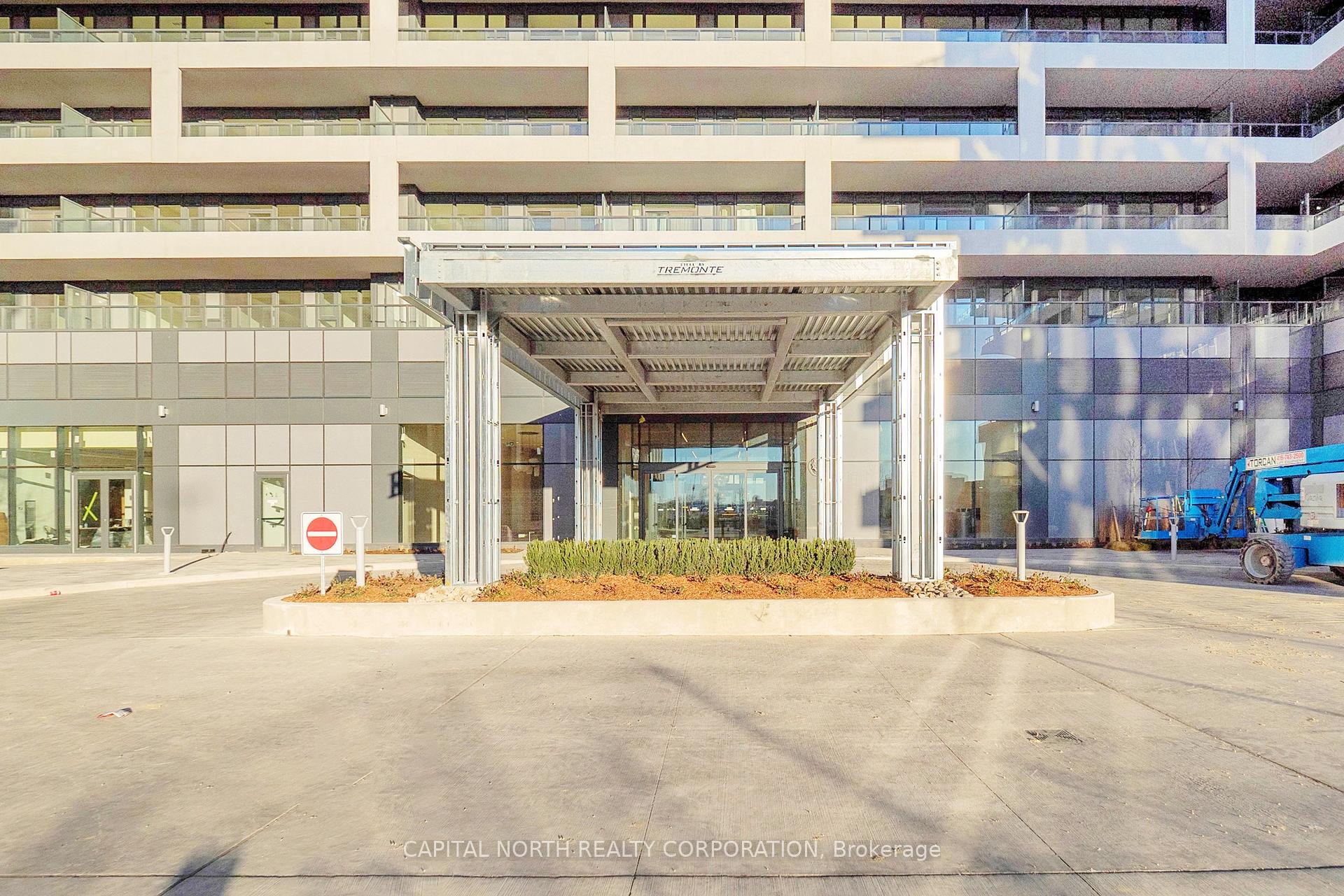 1 Bedroom Condo at 8960 Jane, Vaughan For sale