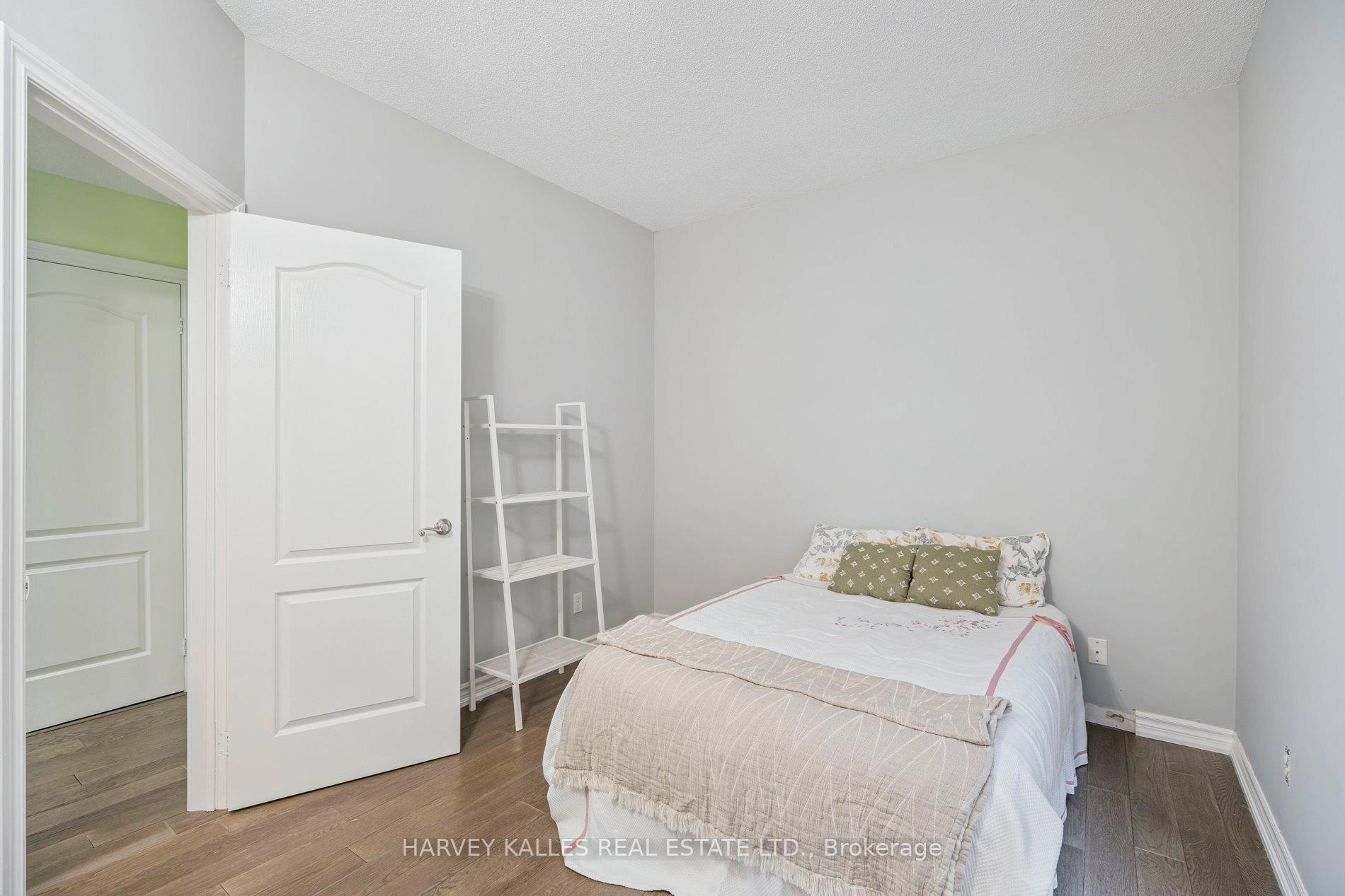 135 James Street S 414