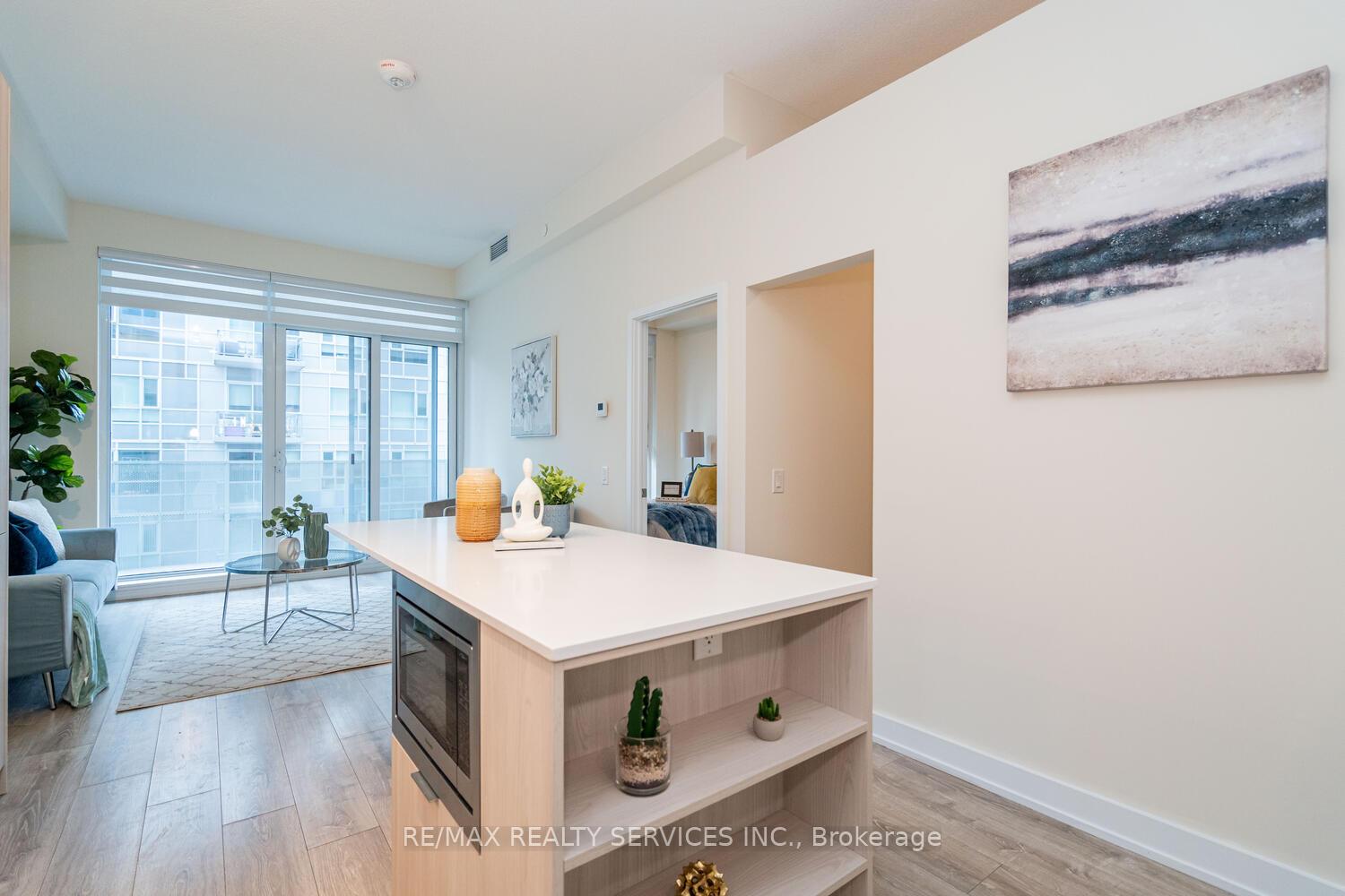 2 Bedrooms Condo at 20 Tubman, Toronto For sale