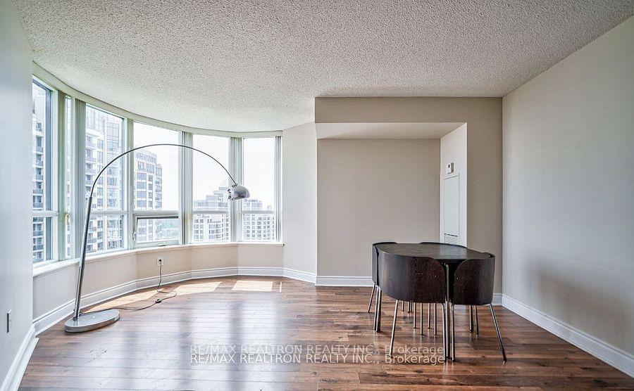 3 Bedrooms Condo at 500 Doris, Toronto For sale