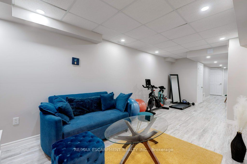 98 Shoreview Place, #12