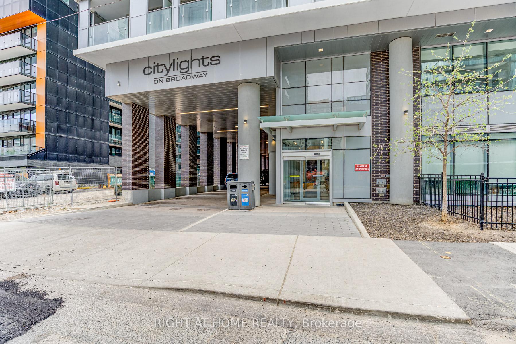 2 Bedrooms Condo at 99 Broadway, Toronto For sale