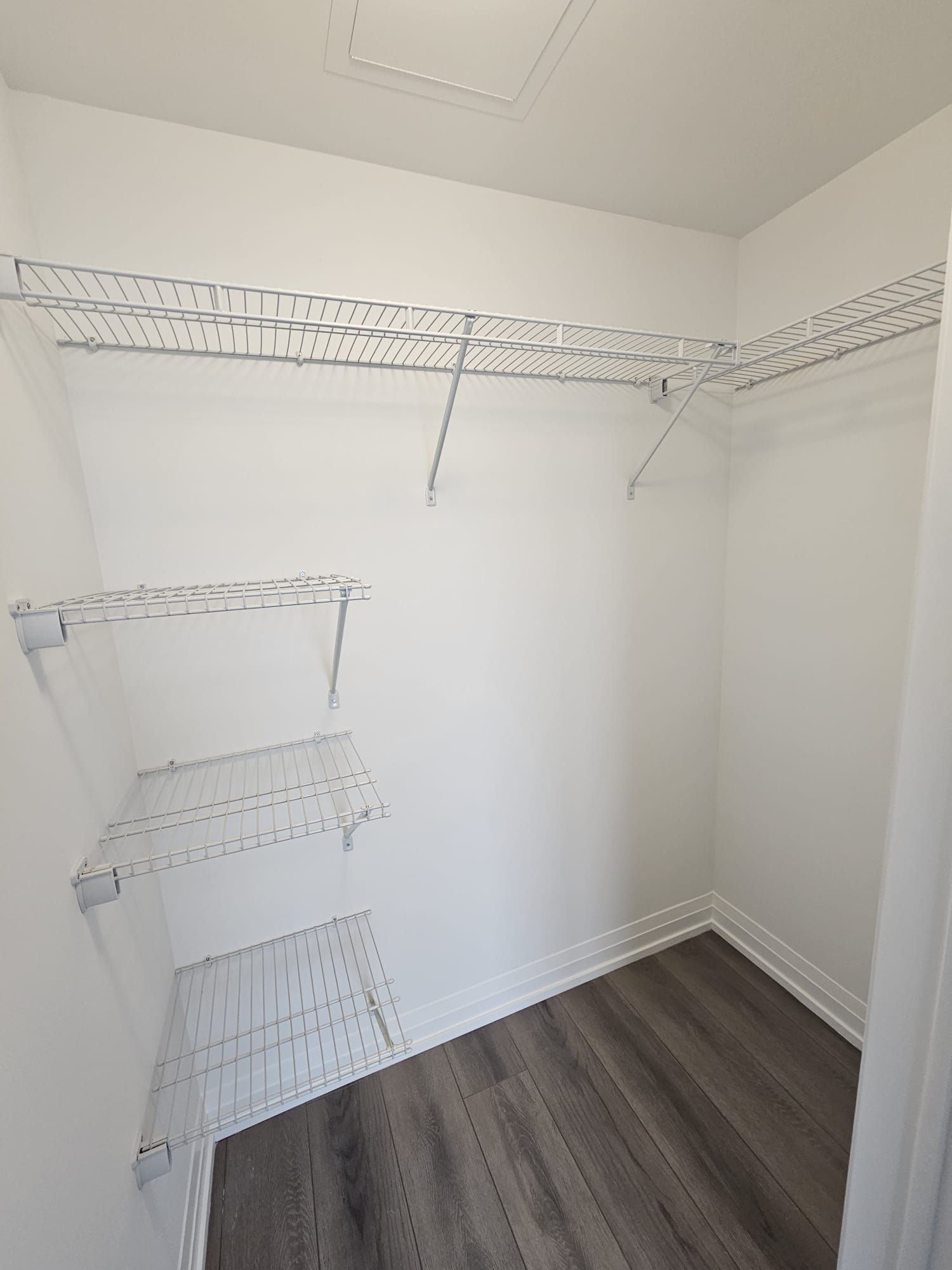 286 Main Street 2605