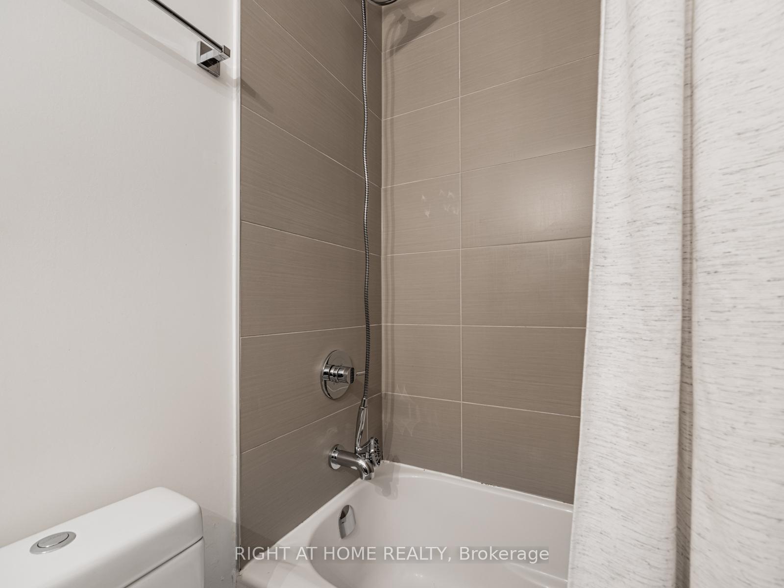 1 Bedroom Condo at 155 Yorkville, Toronto For sale