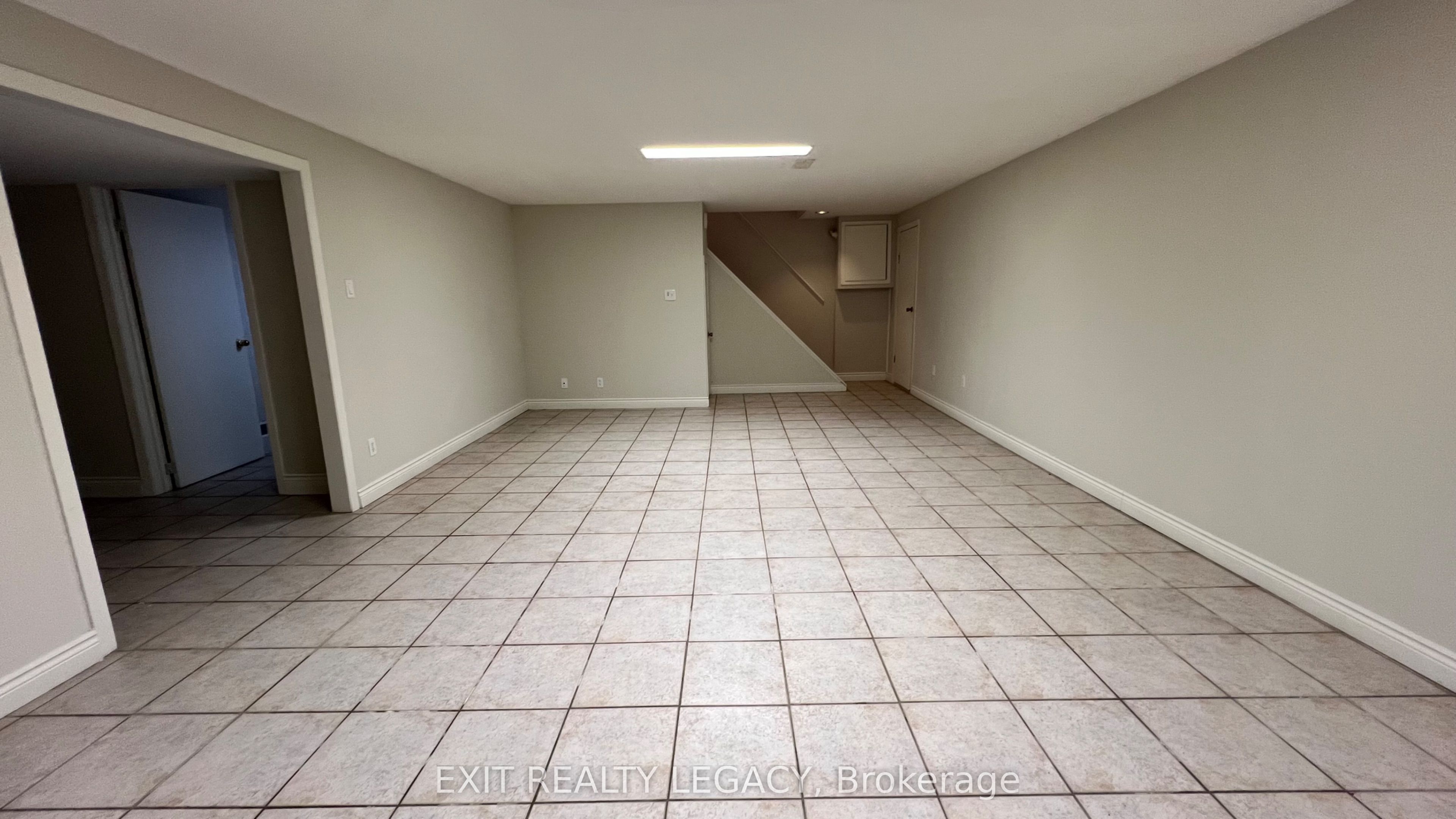 89 Bond Crescent