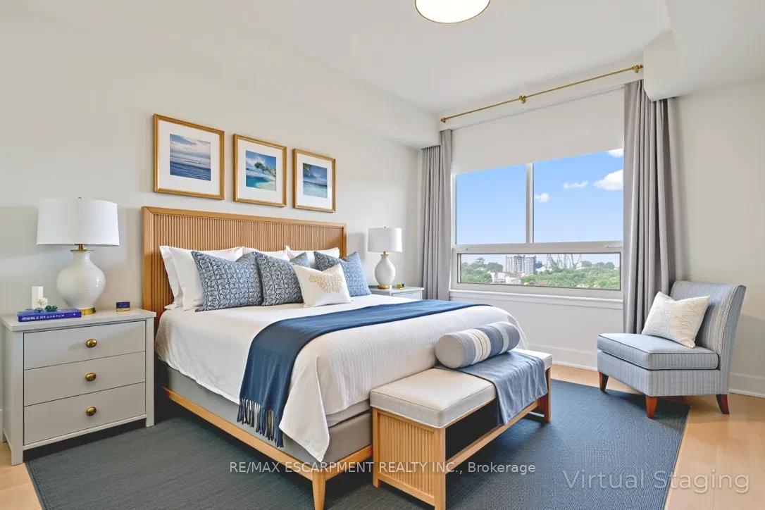 1 Bedroom Condo at 18 Kenaston, Toronto For sale