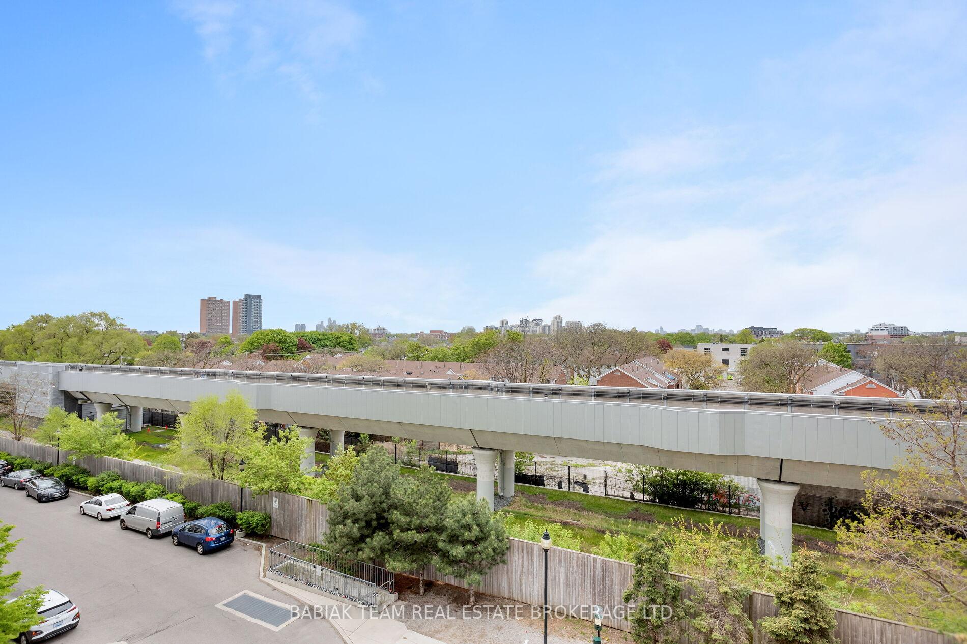3 Bedrooms Condo at 816 Lansdowne, Toronto For sale