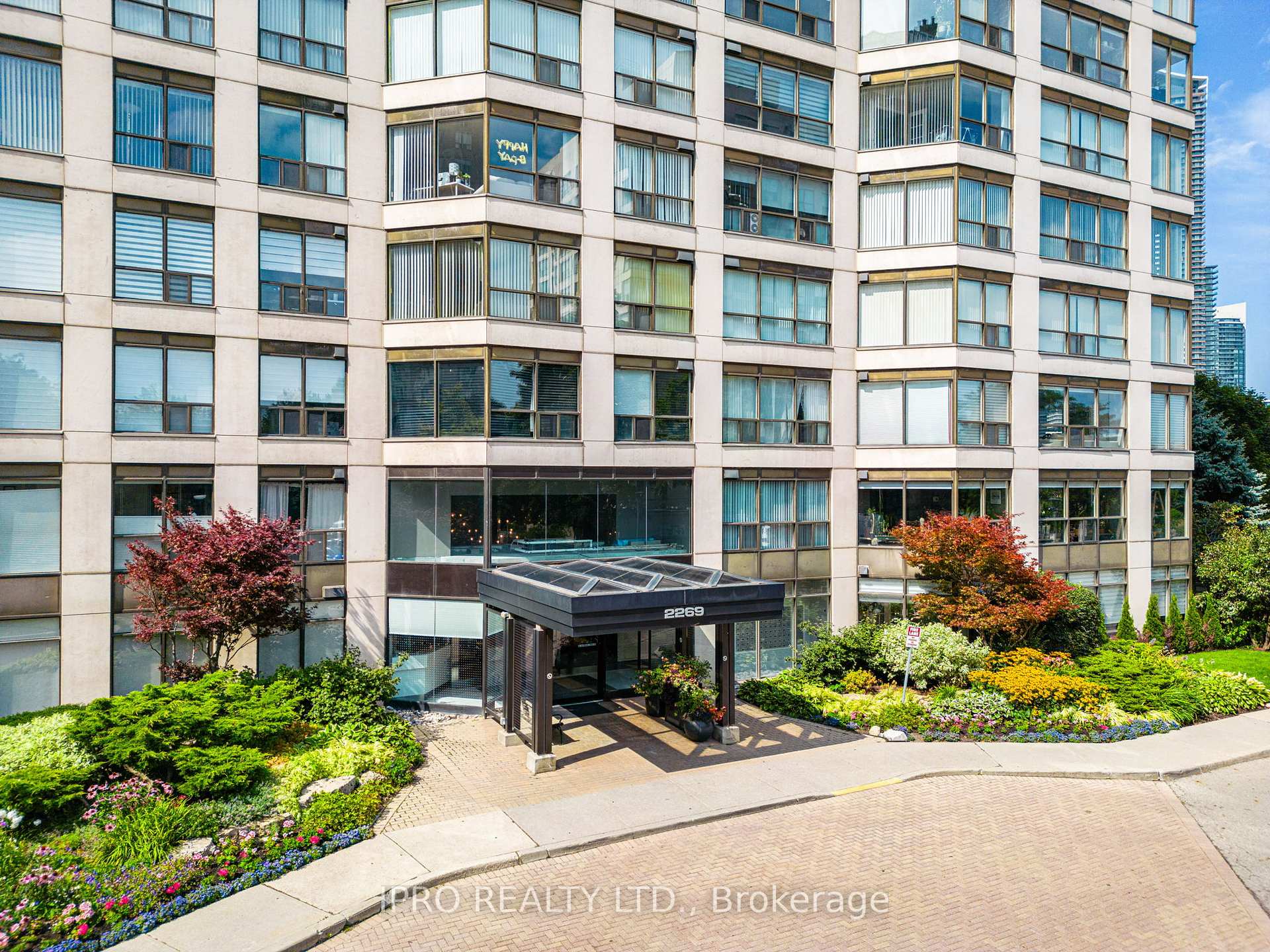 3 Bedrooms Condo at 2269 Lake Shore, Toronto For sale
