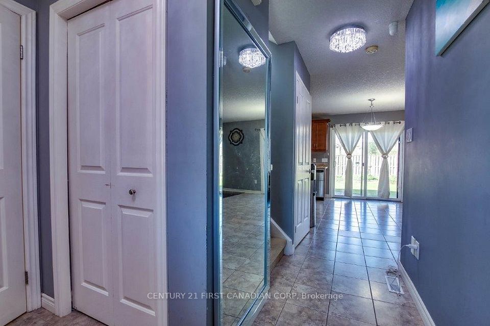 1678 BLACKMAPLE Crescent, London East, ON N5Y 6L6