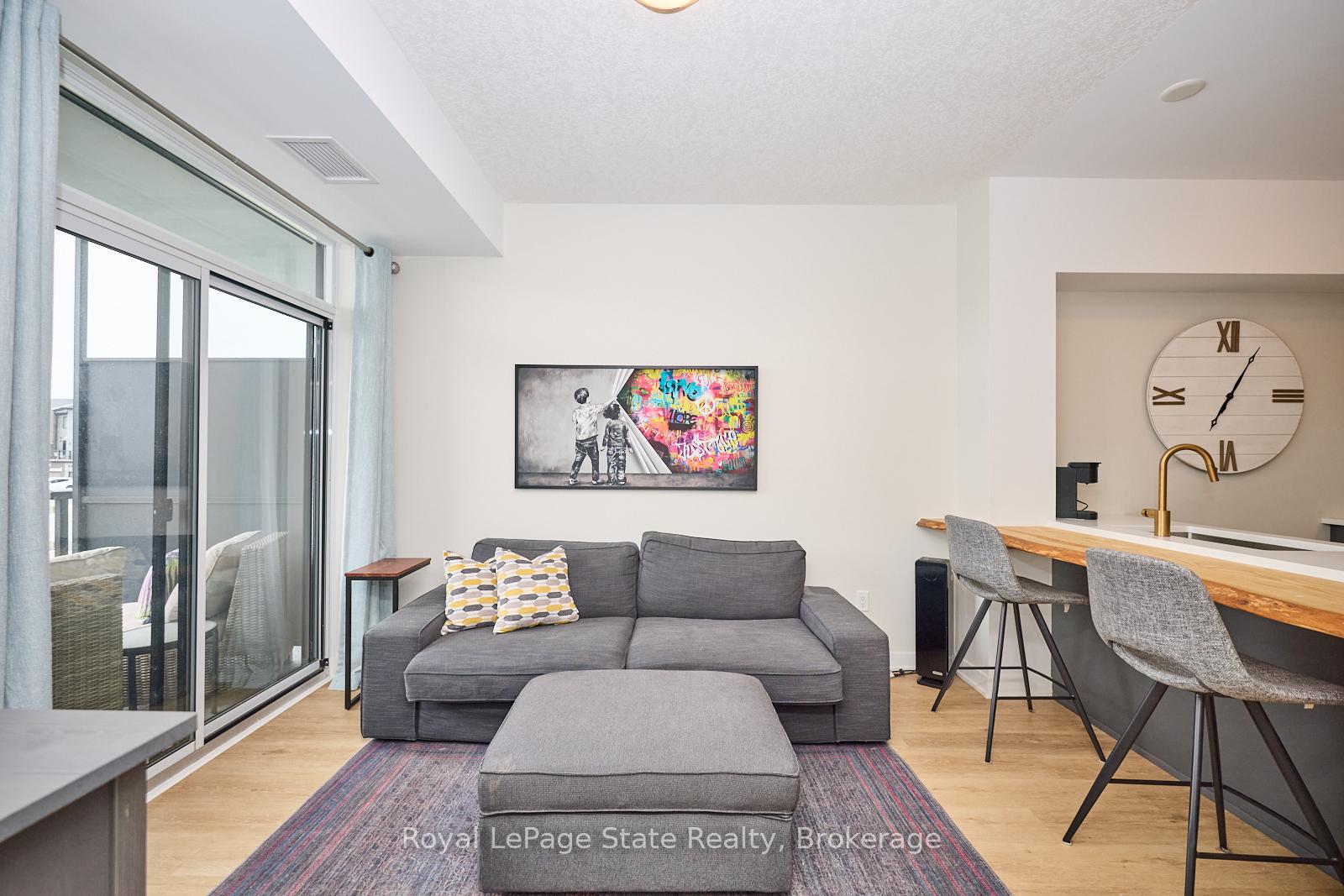 1 Bedroom Condo at 600 North Service, Hamilton For sale