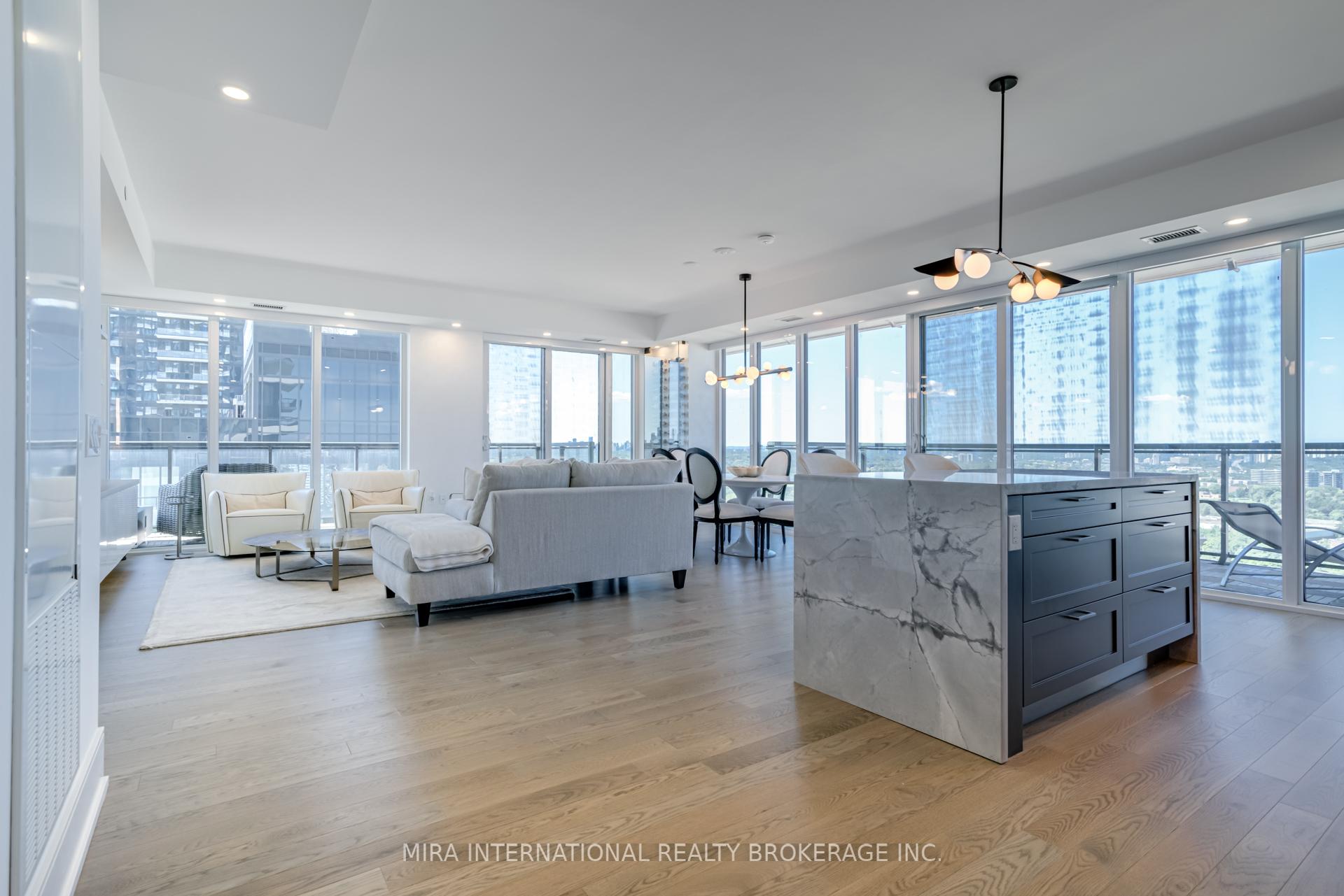 3 Bedrooms Condo at 30 Inn On The Park,  Toronto For sale