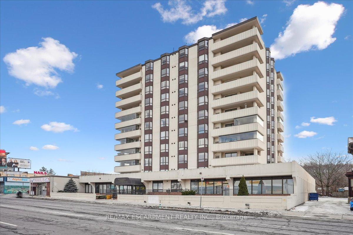 2 Bedrooms Condo at 432 Main,  Hamilton For sale