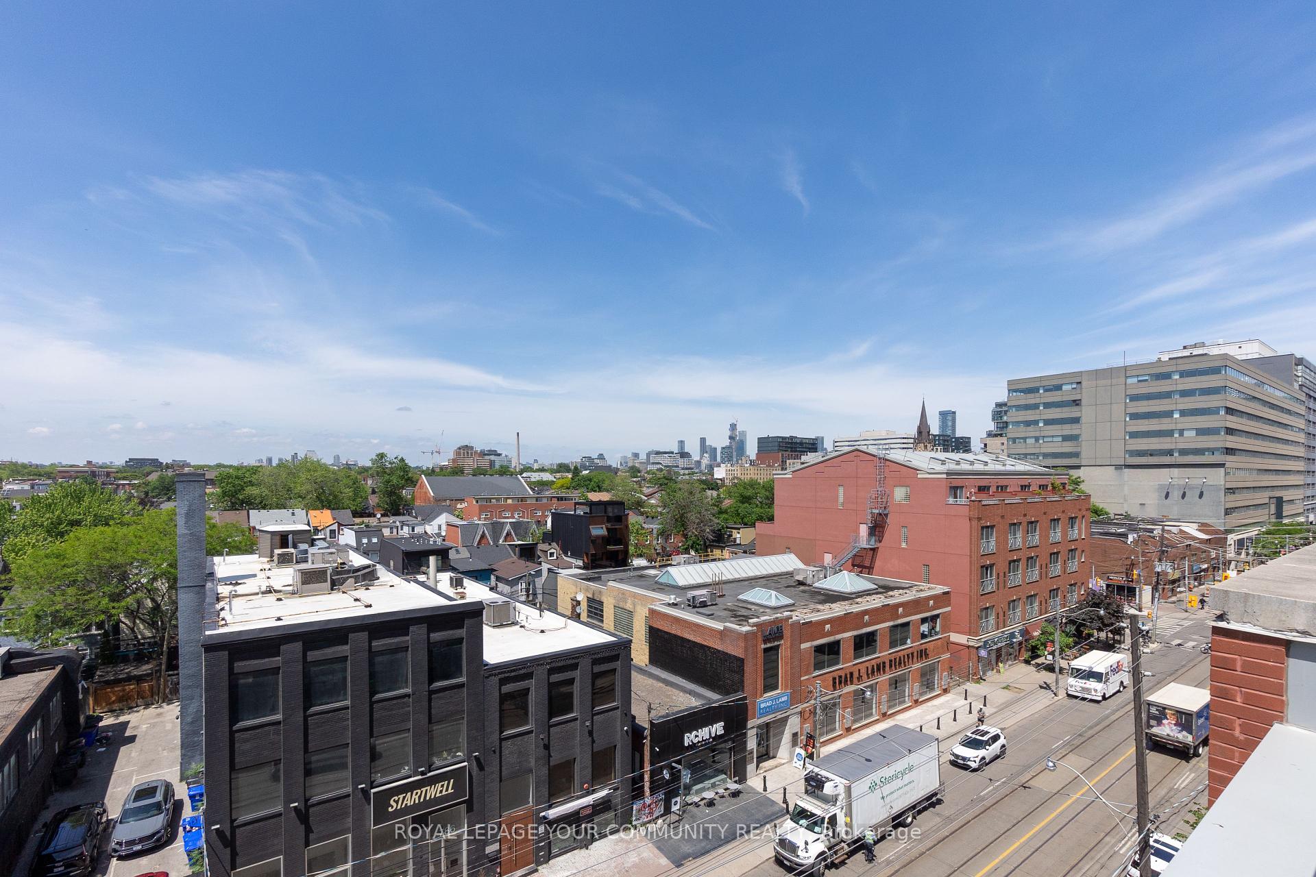 2 Bedrooms Condo at 775 King, Toronto For sale