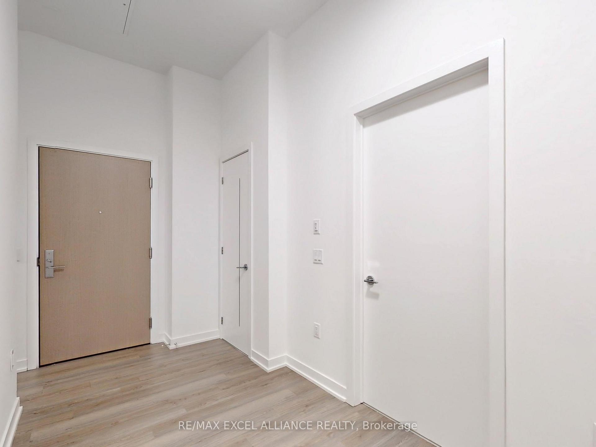 2 Bedrooms Condo at 357 King,  Toronto For sale