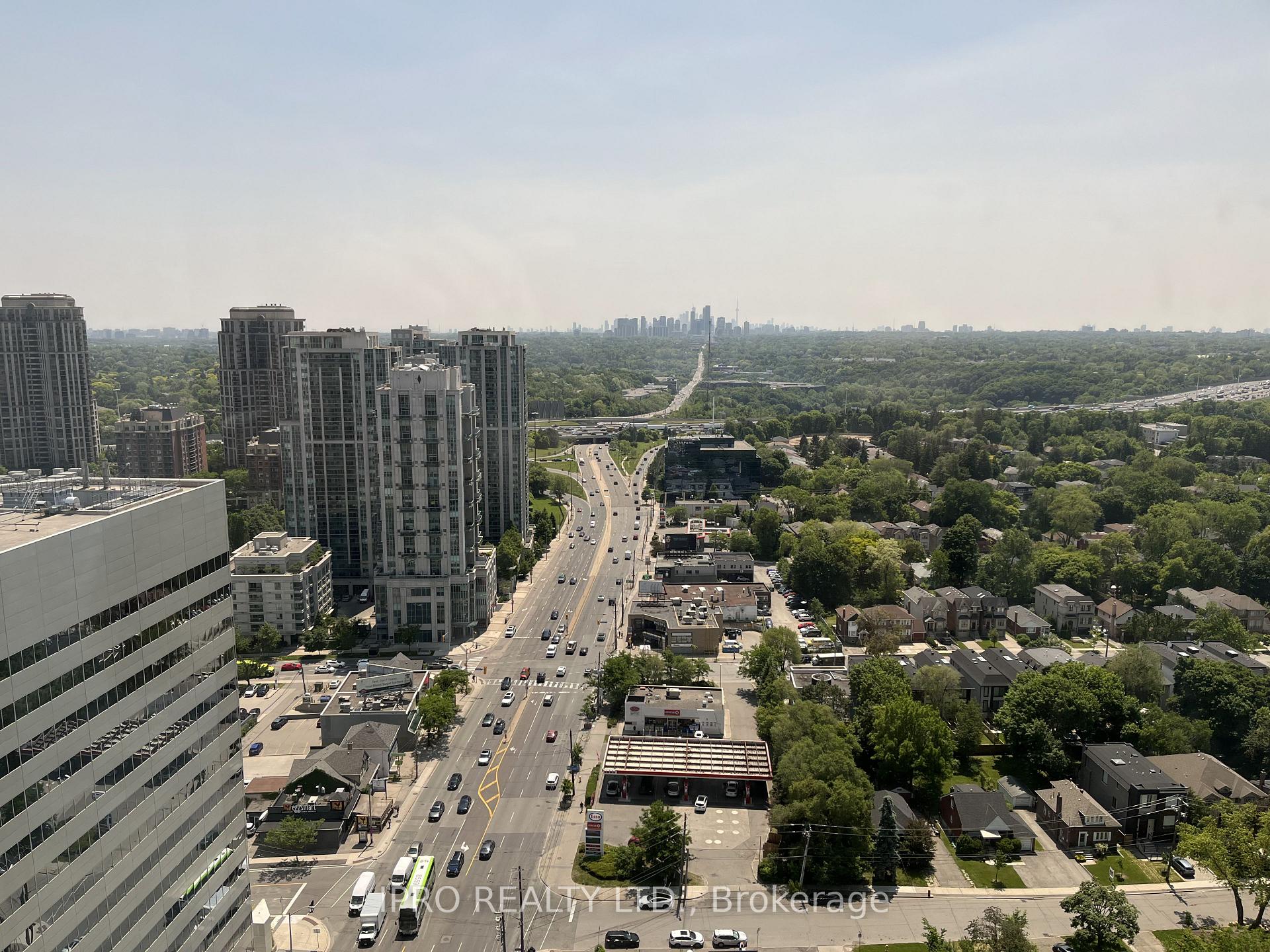 3 Bedrooms Condo at 9 Bogert, Toronto For sale