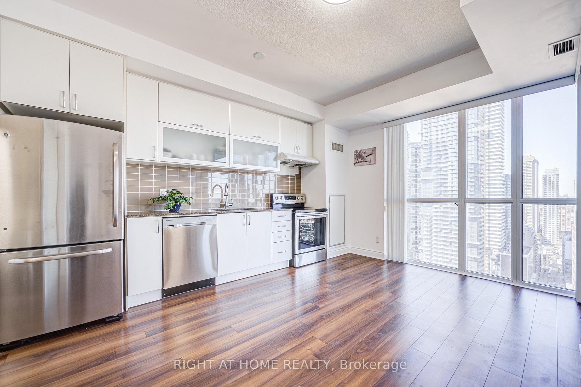 2 Bedrooms Condo at 28 Ted Rogers, Toronto For sale