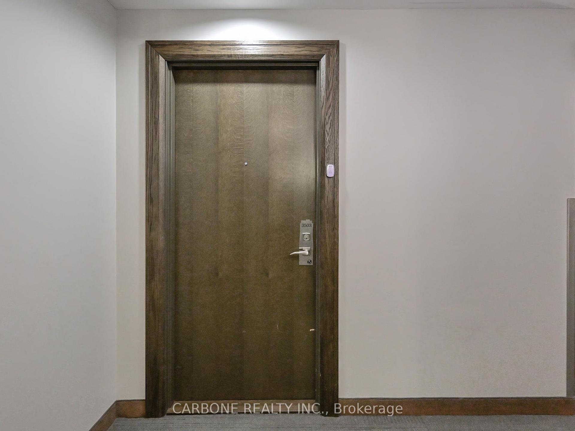3 Bedrooms Condo at 2900 Hwy 7, Vaughan For sale