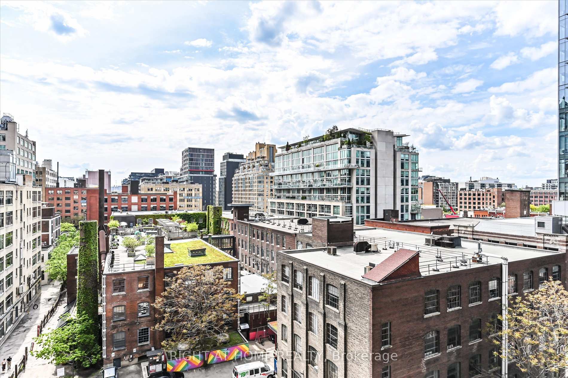 3 Bedrooms Condo at 108 Peter, Toronto For sale