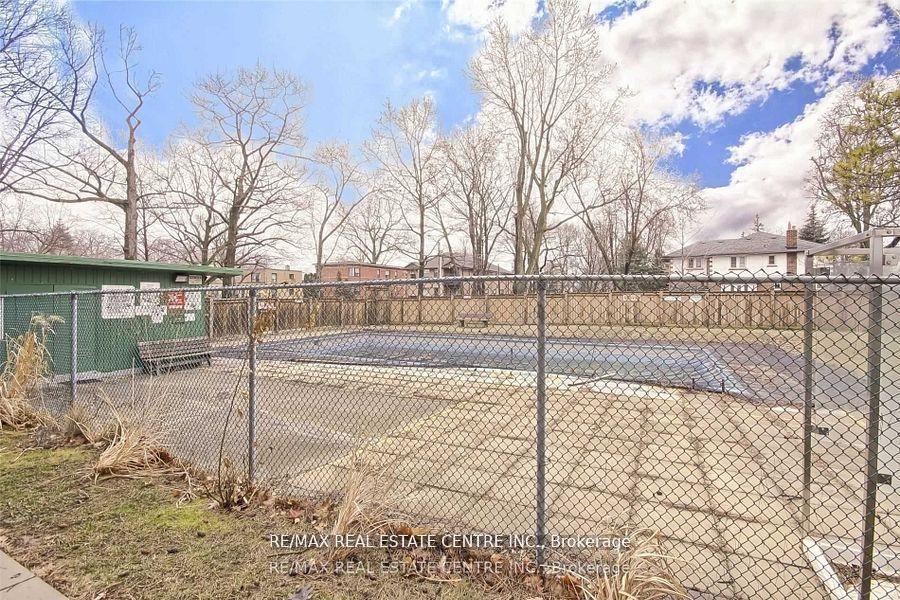 1 Bedroom Co-op at 3621 Lakeshore, Toronto For sale
