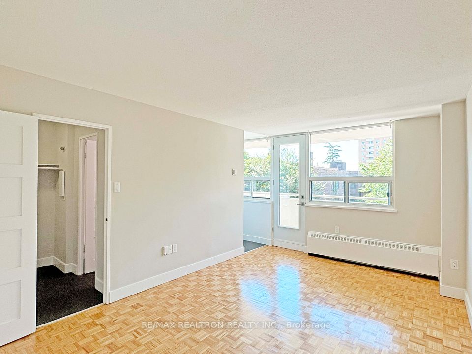 1500 Bathurst Street