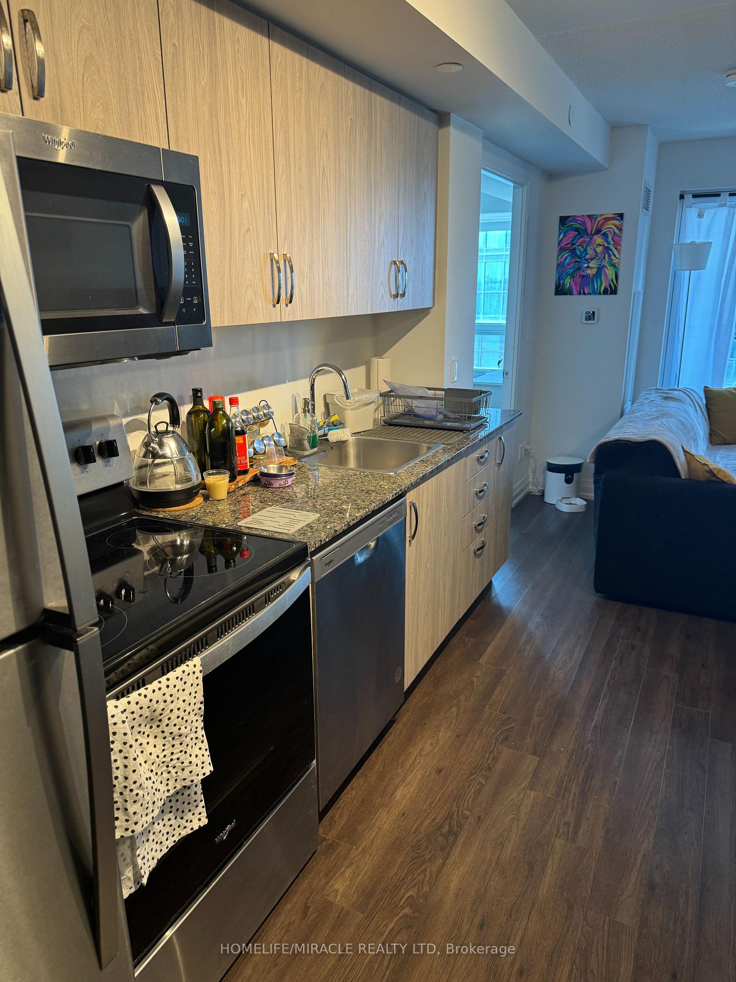 3 Bedrooms Condo at 20 Meadowglen, Toronto For sale