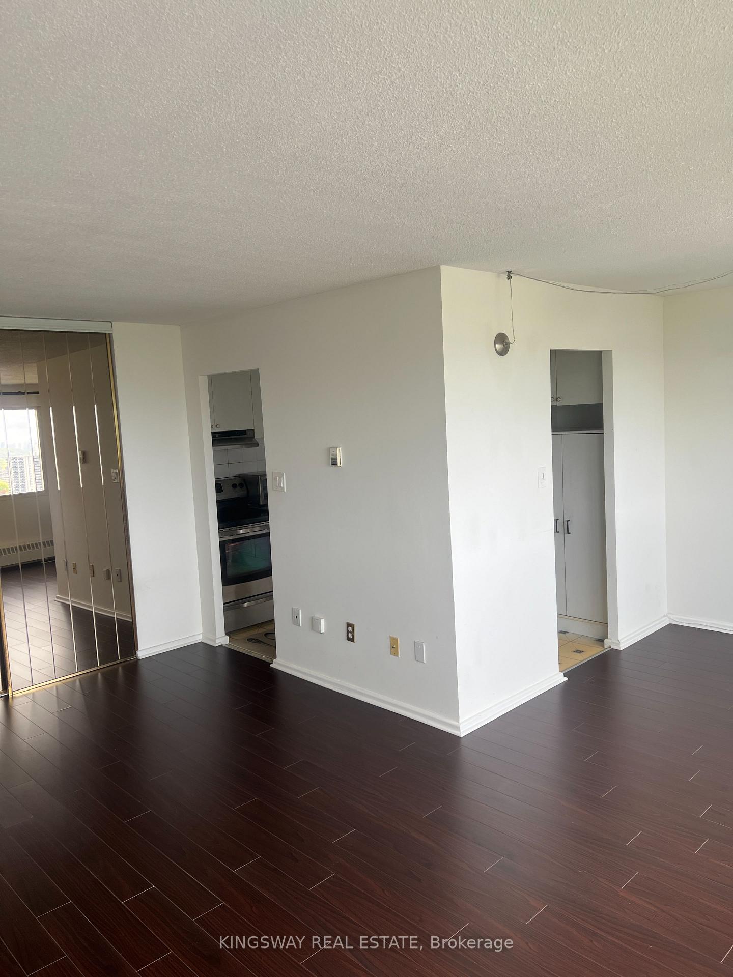 2 Bedrooms Condo at 715 Don Mills, Toronto For sale