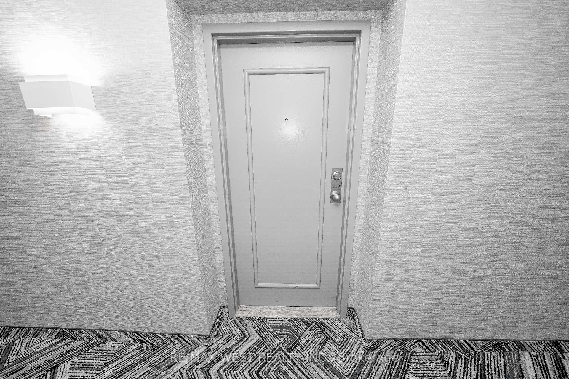 2 Bedrooms Condo at 1470 Midland, Toronto For sale