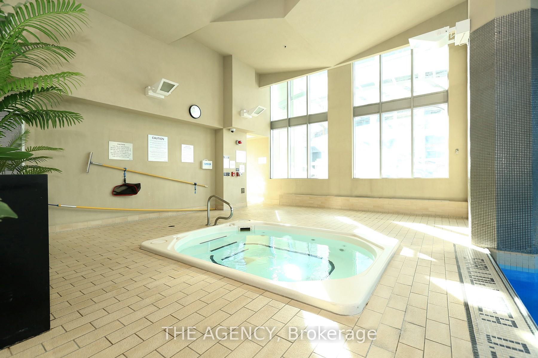 2 Bedrooms Condo at 2121 Lake Shore, Toronto For sale