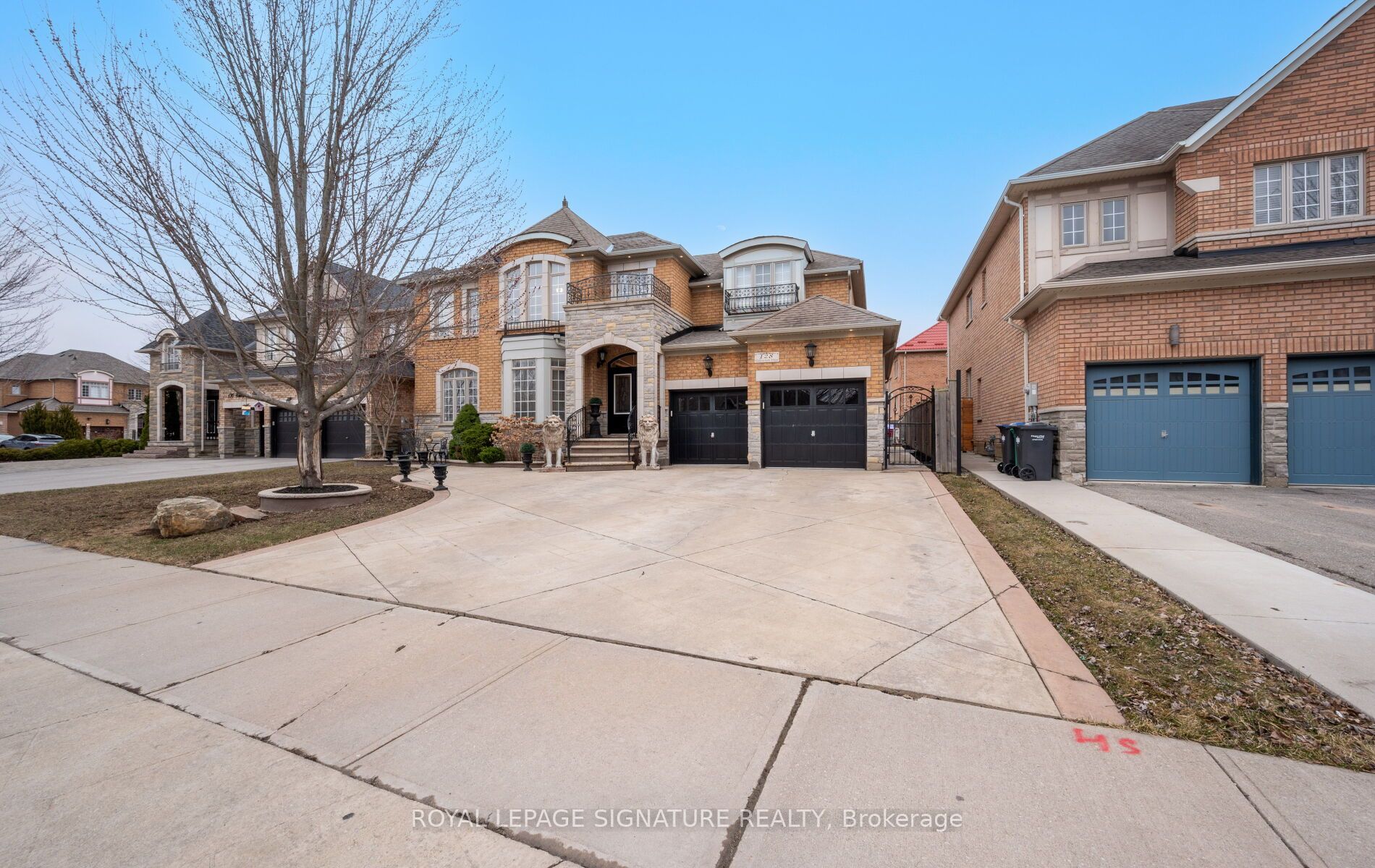 128 Valleycreek Drive, Brampton, ON L6P 2G2