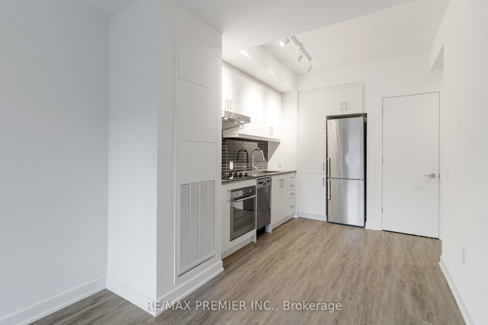 1 Bedroom Condo at 9 Tecumseth, Toronto For sale