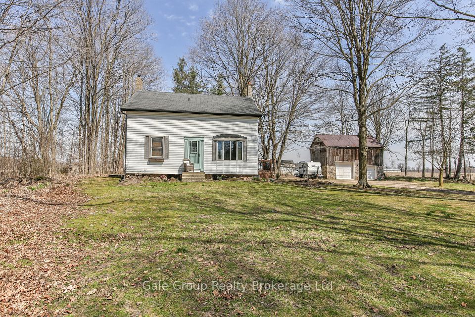 725809 Township Road 3