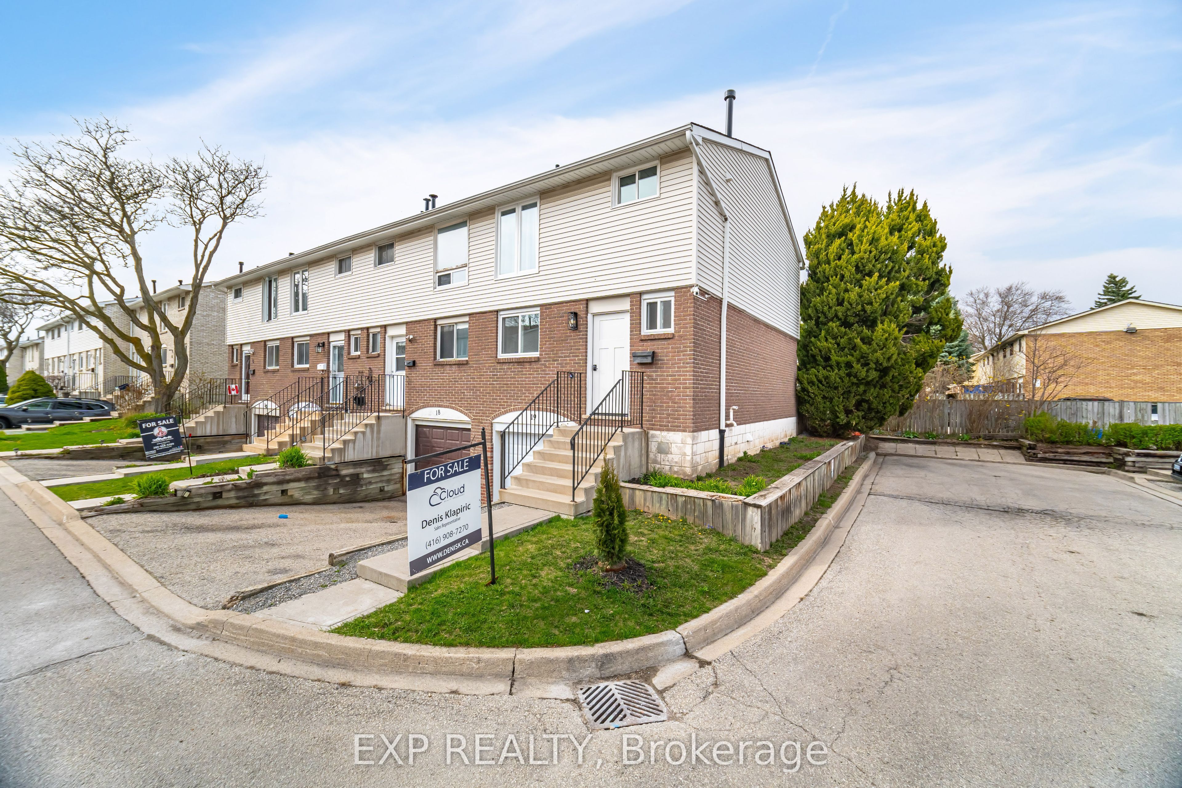 #19 - 120 Quigley Road, Hamilton, ON L8K 6L4