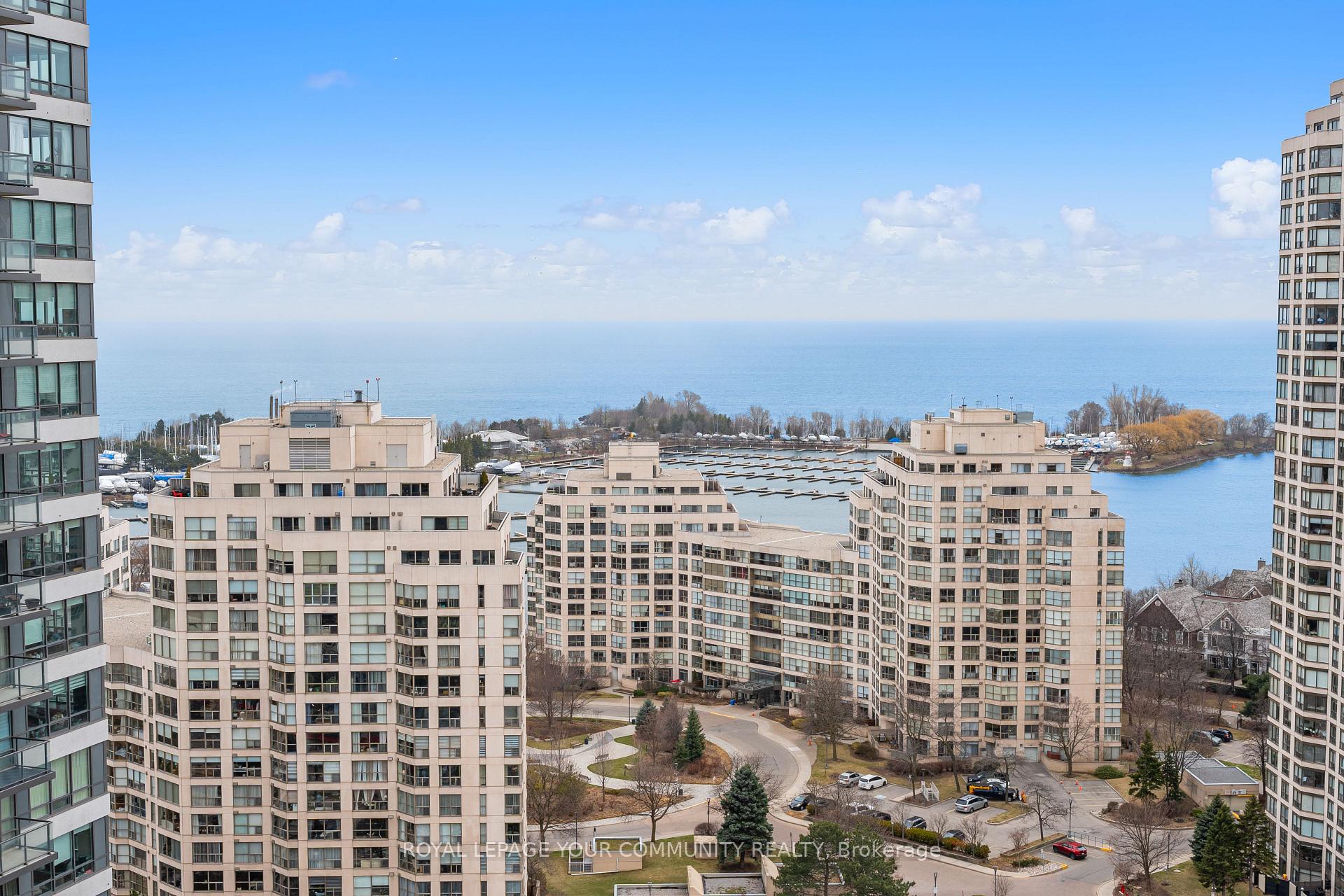 2 Bedrooms Condo at 15 Legion, Toronto For sale