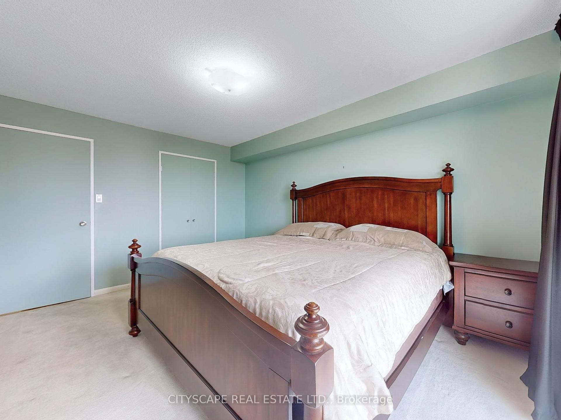 2 Bedrooms Condo at 1320 Mississauga Valley, Mississauga For sale
