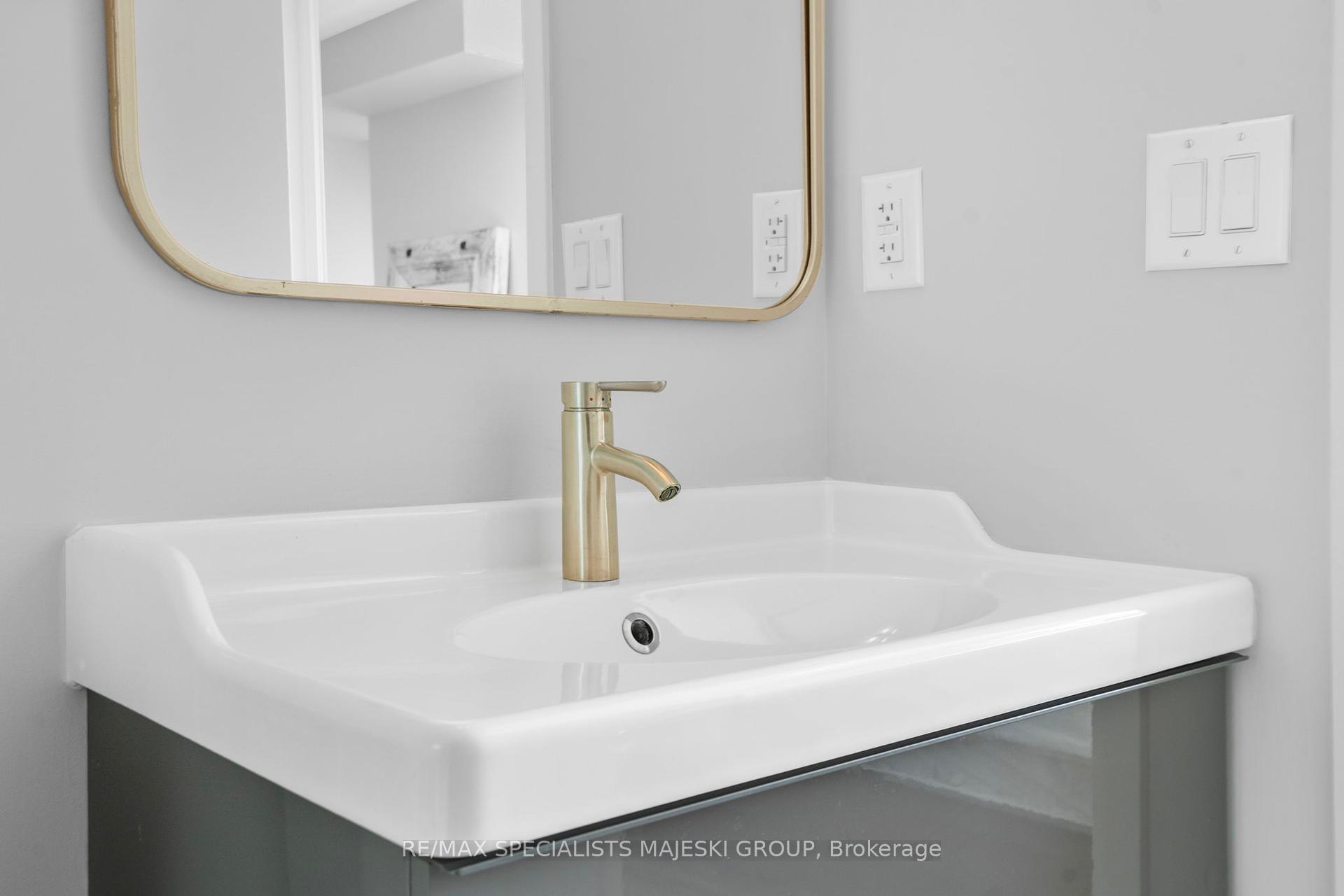 3 Bedrooms Condo at 11 Superior, Toronto For sale