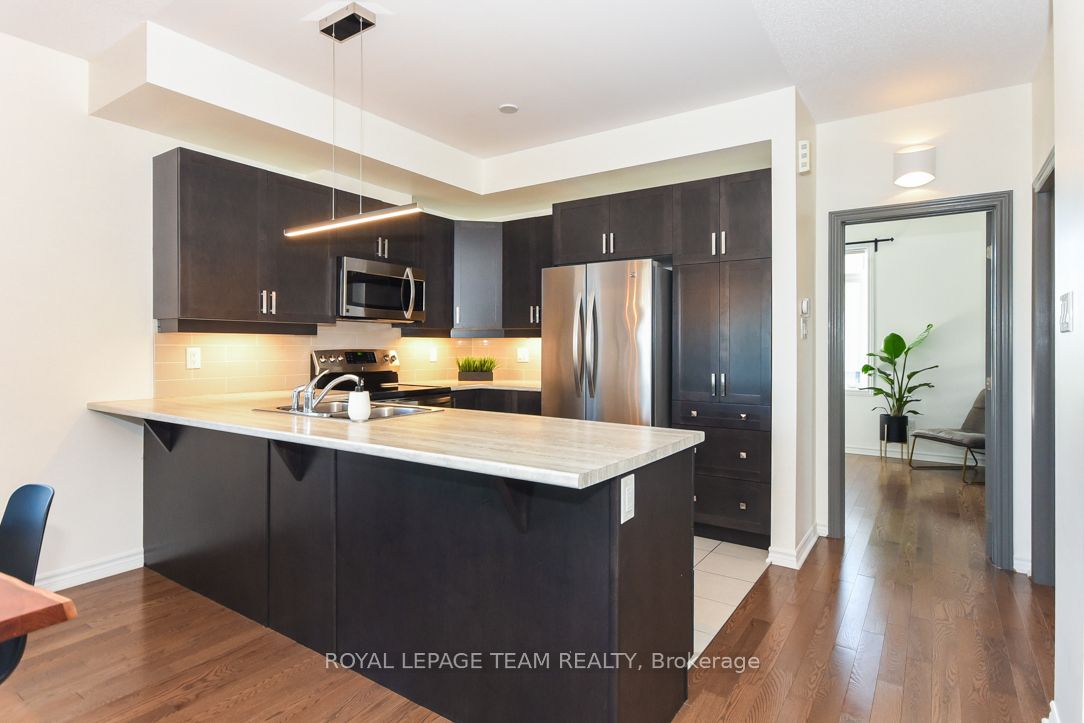 228 Pembina Private, BlossomParkAirportandArea, ON K4M 0G7