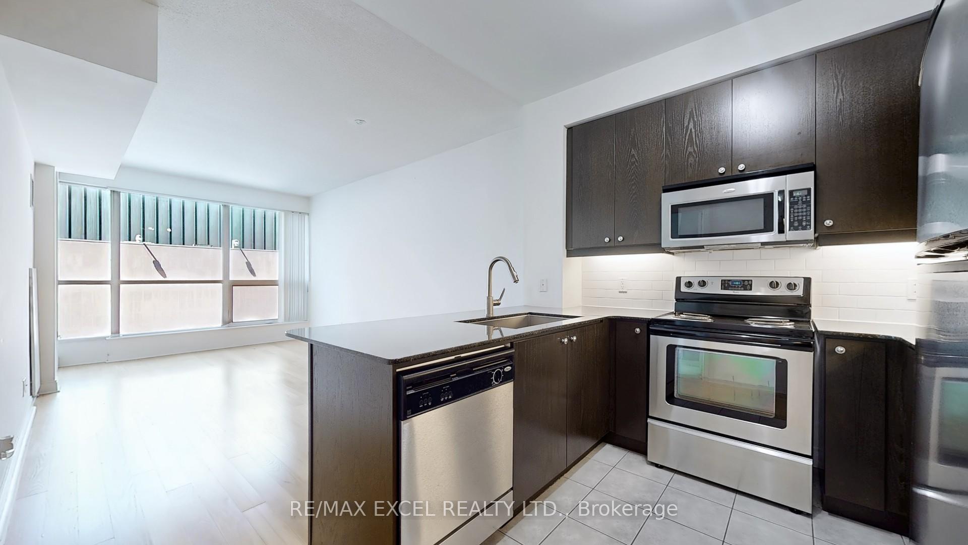 2 Bedrooms Condo at 1 Scott, Toronto For sale