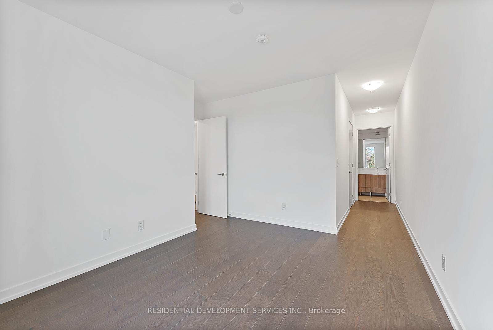 3 Bedrooms Condo at 15 Maryport Ave,  Toronto For sale