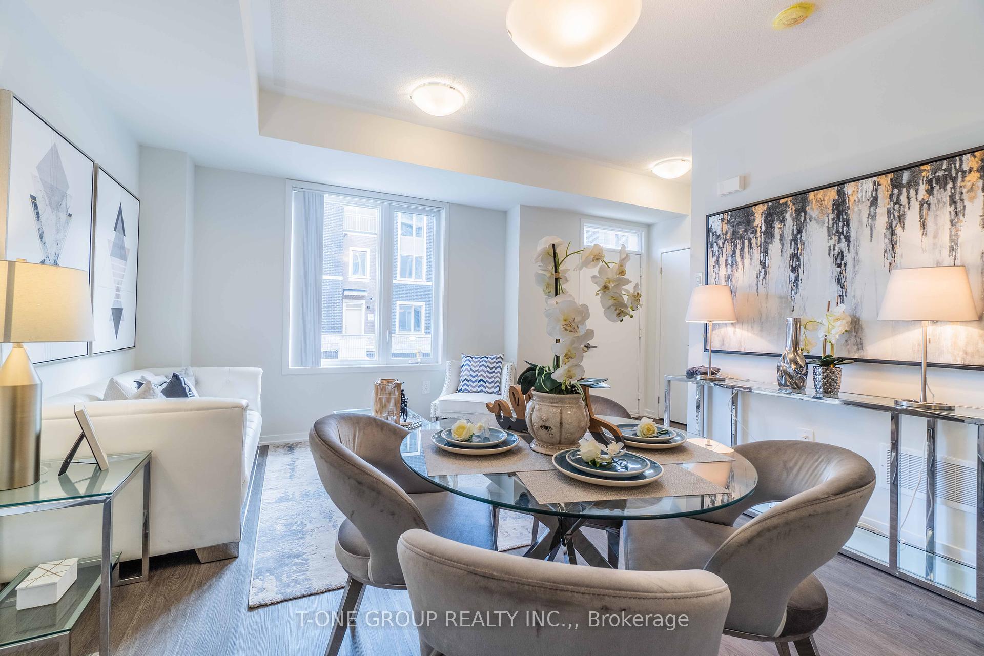 3 Bedrooms Condo at 10 Almond Blossom, Vaughan For sale