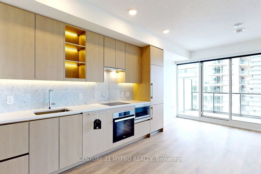 85 McMahon Drive, #1801