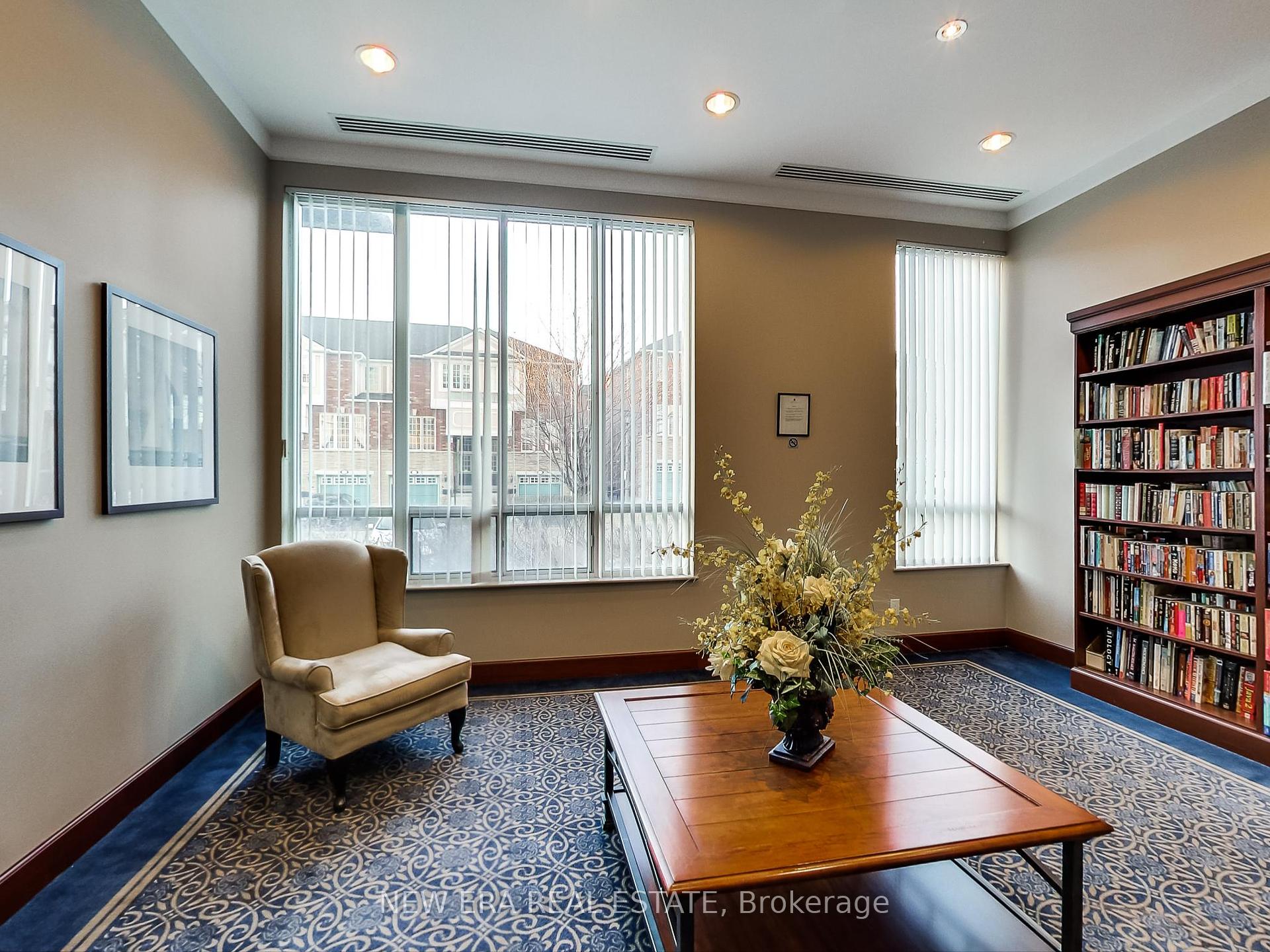 3 Bedrooms Condo at 1359 Rathburn, Mississauga For sale